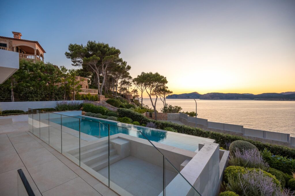 Luxusvilla in Bester Qualität in Santa Ponsa Mallorca kaufen21